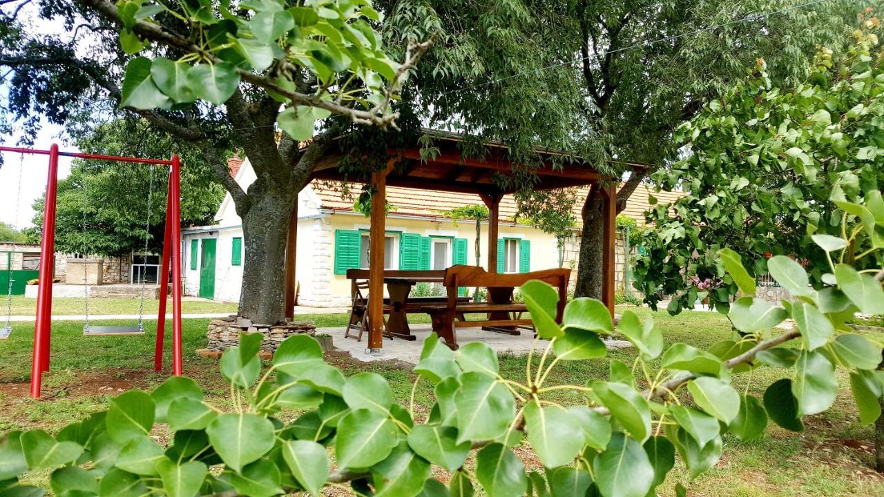 Village House Fafarinka - Close To Krka National Park Konjevrate Exterior foto